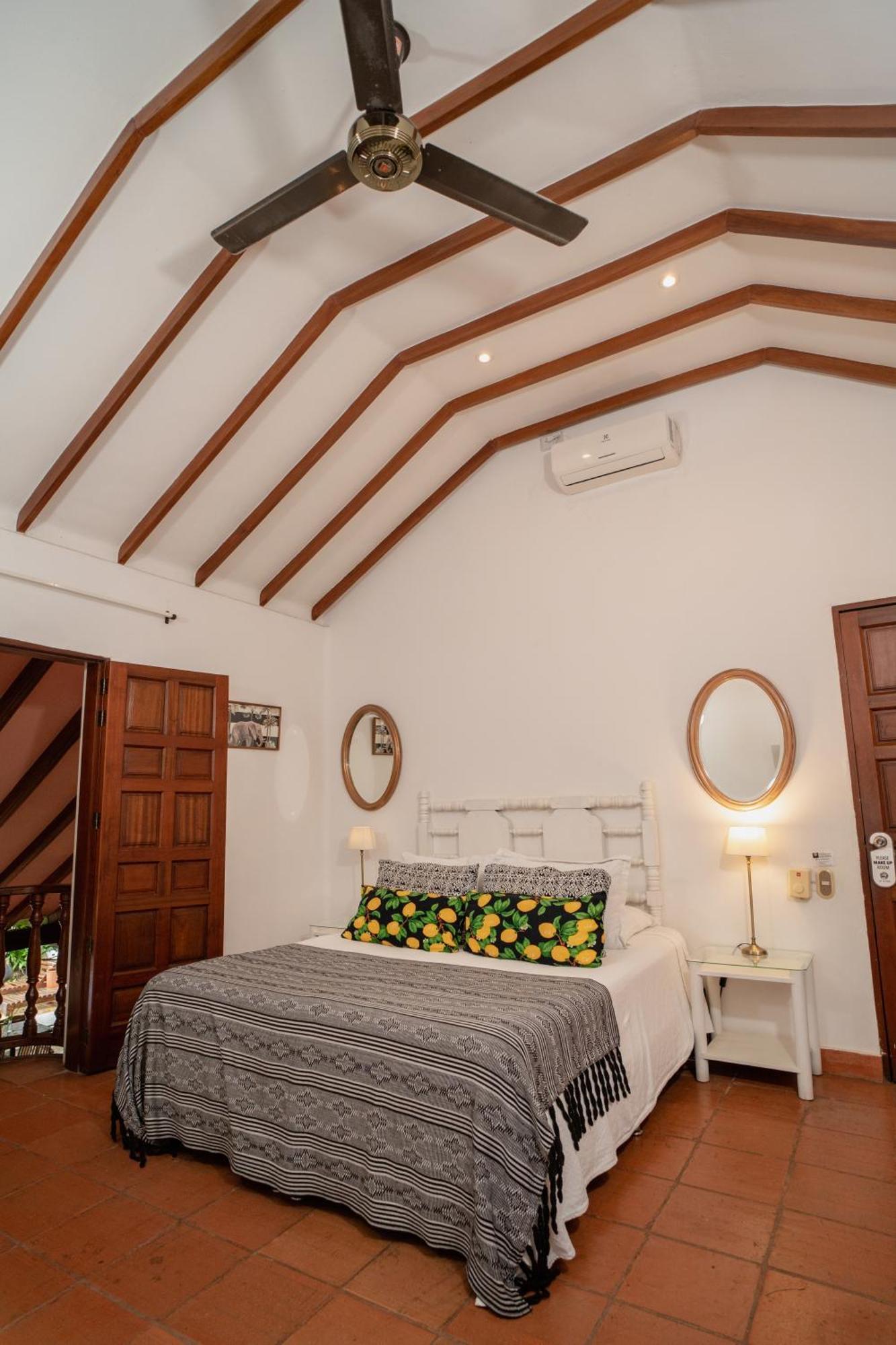 Hotel Boutique Al Alma Santa Fe de Antioquia Buitenkant foto