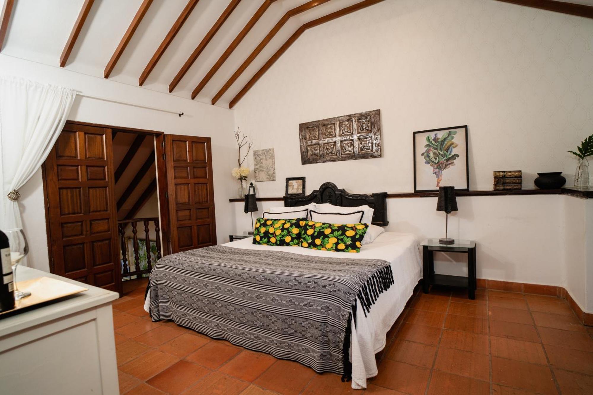 Hotel Boutique Al Alma Santa Fe de Antioquia Buitenkant foto