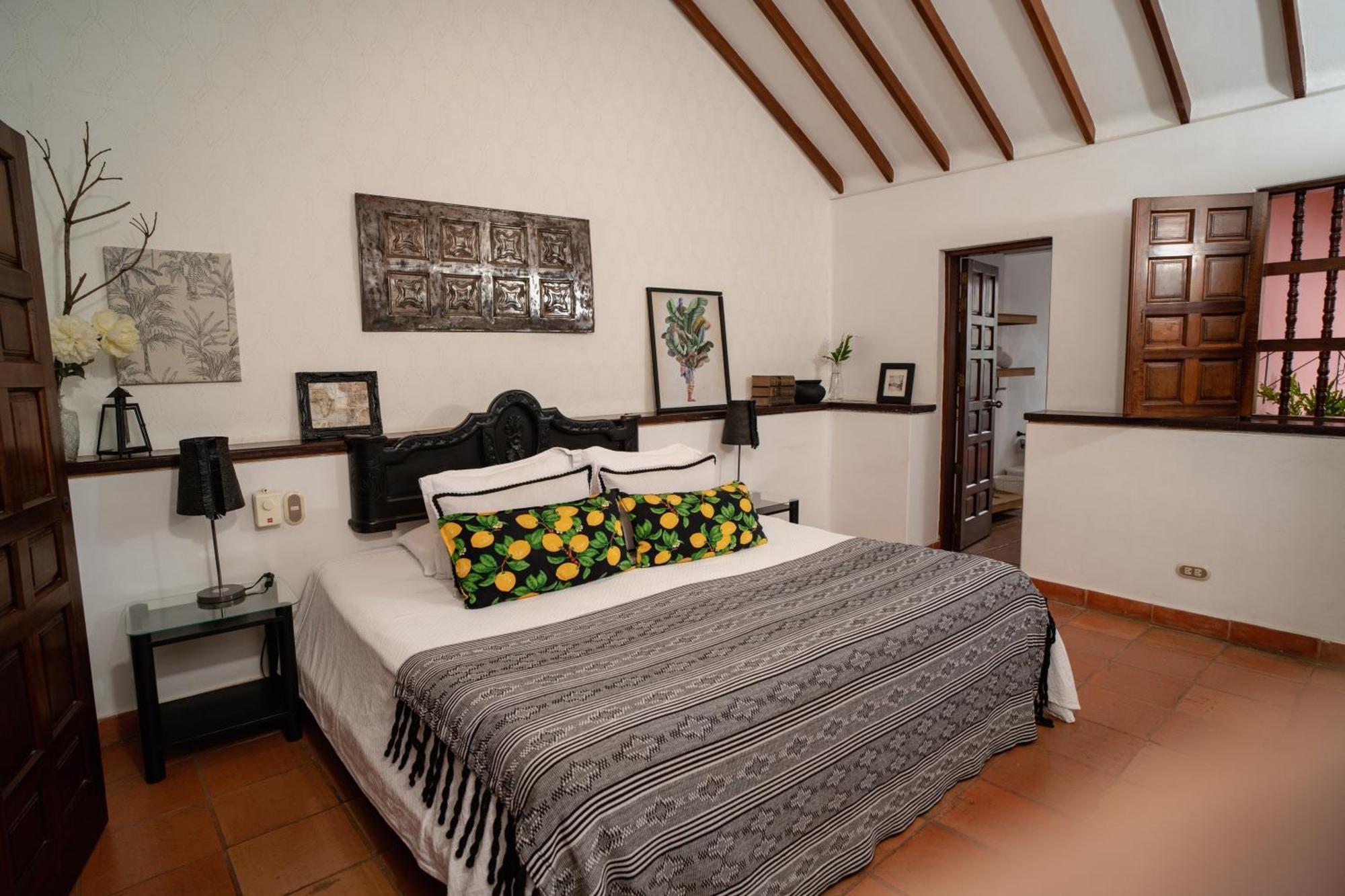 Hotel Boutique Al Alma Santa Fe de Antioquia Buitenkant foto