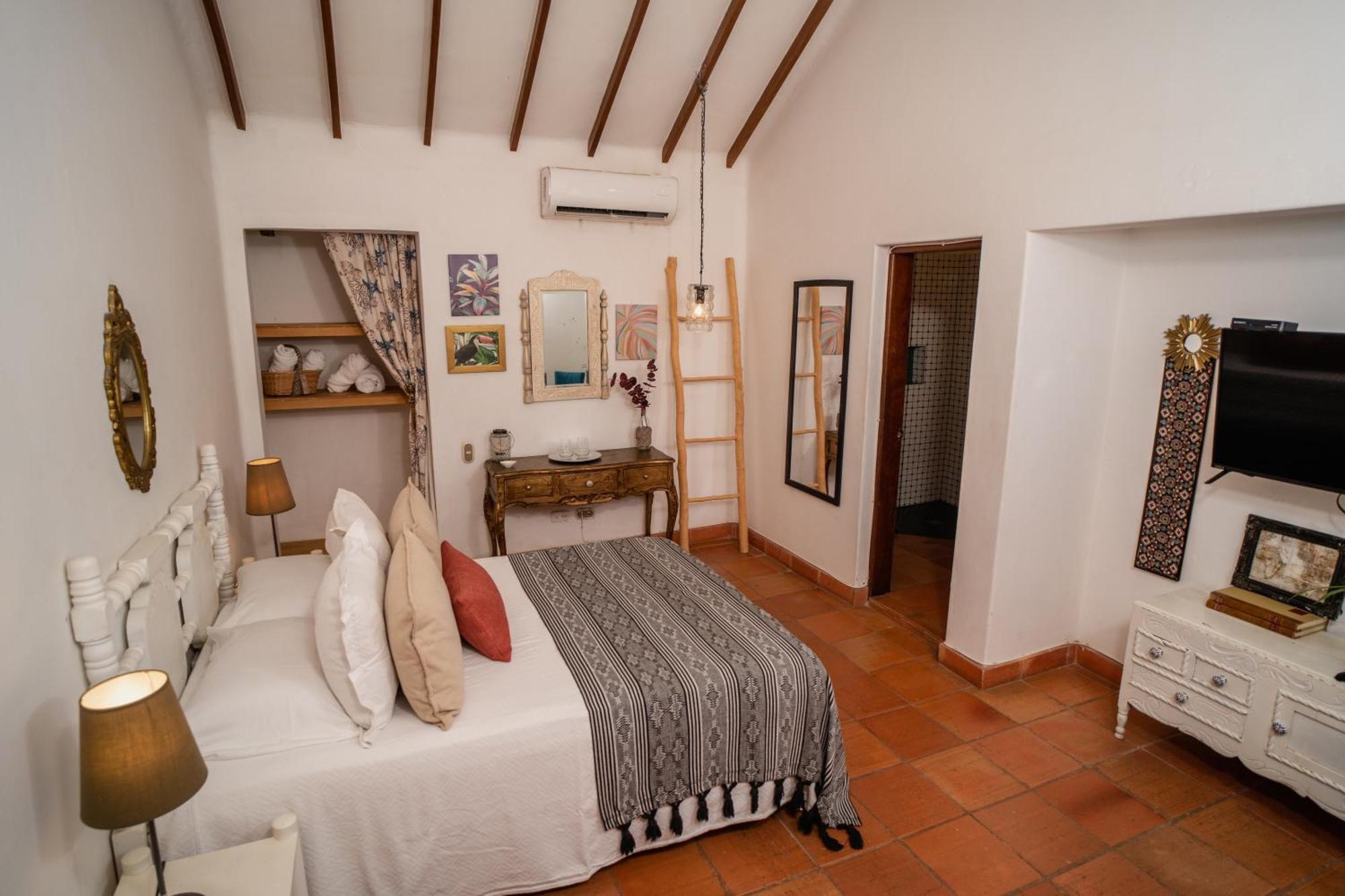 Hotel Boutique Al Alma Santa Fe de Antioquia Buitenkant foto