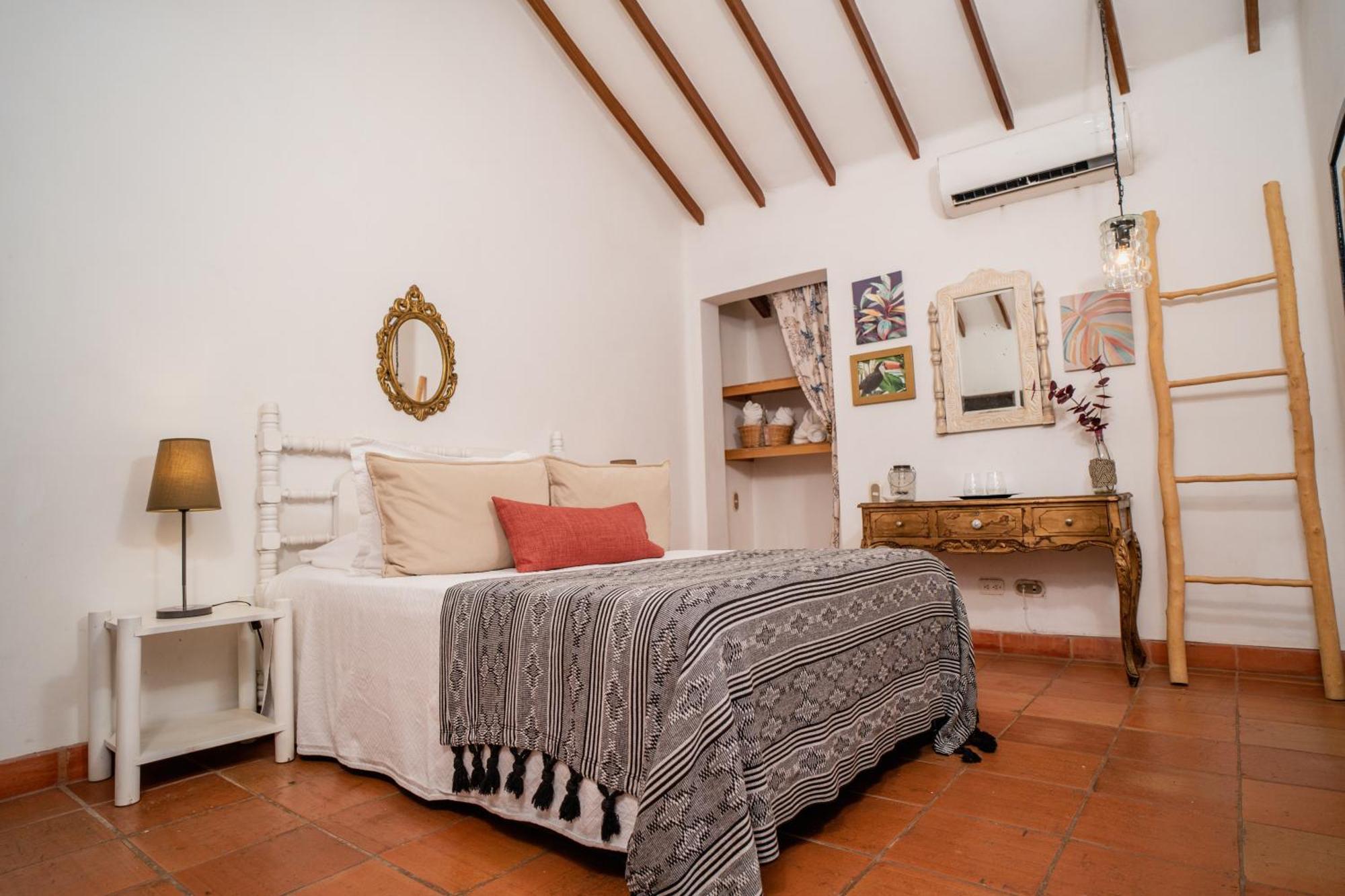 Hotel Boutique Al Alma Santa Fe de Antioquia Buitenkant foto