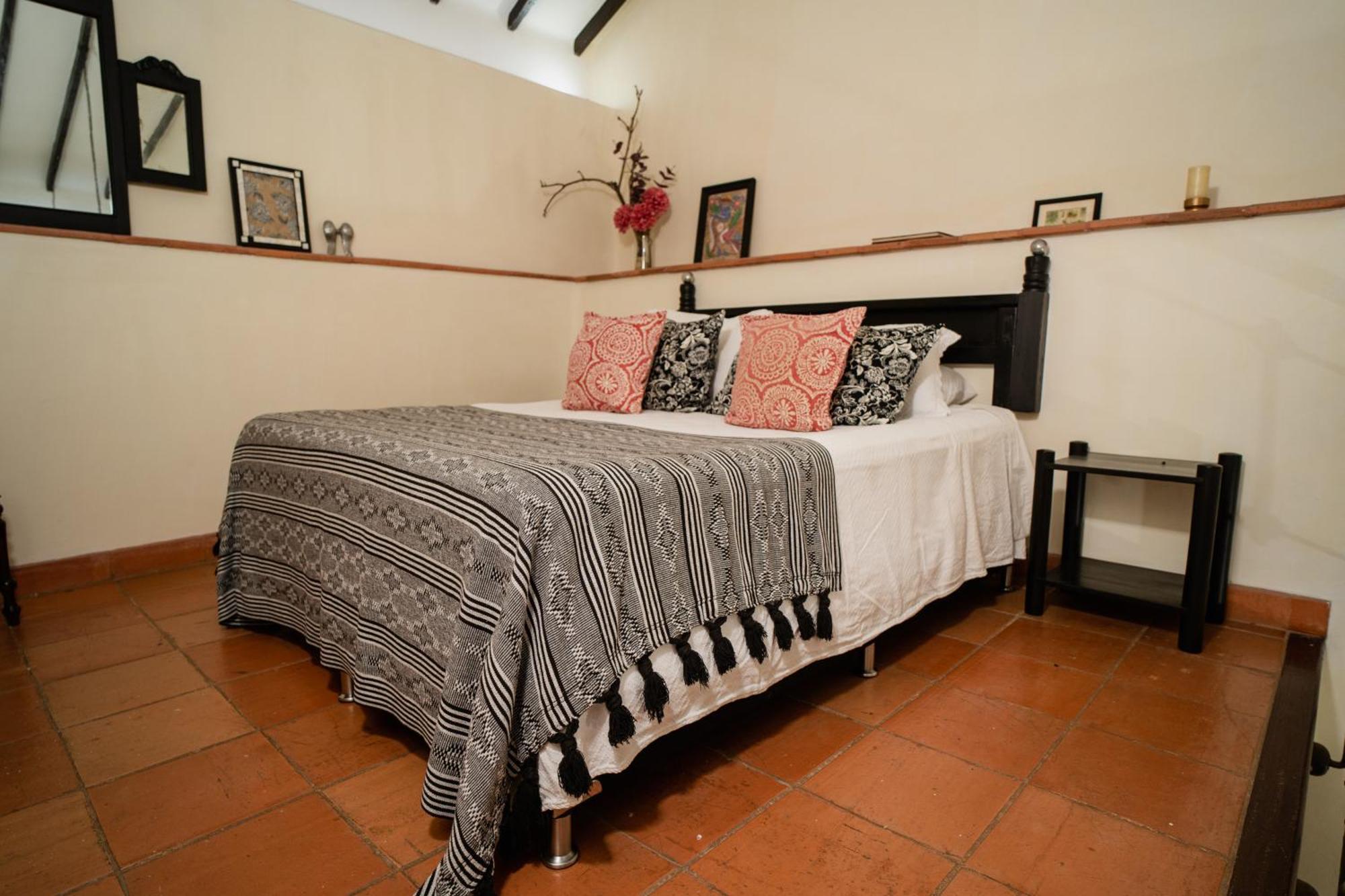 Hotel Boutique Al Alma Santa Fe de Antioquia Buitenkant foto